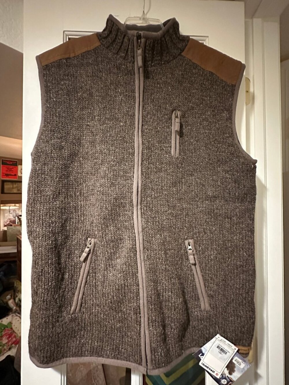 Laundromat Fair Trade Yale Knit 100% wool vest, Men’s XL NWT